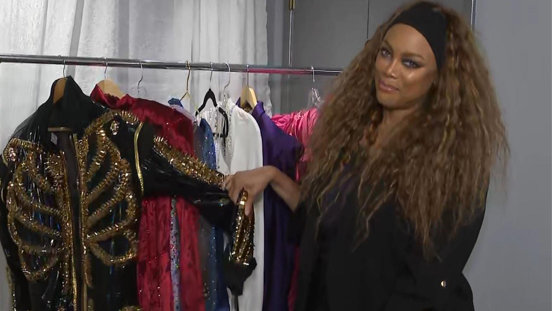 ‘DWTS’ Halloween Night Get Ready With Tyra Banks (Exclusive)